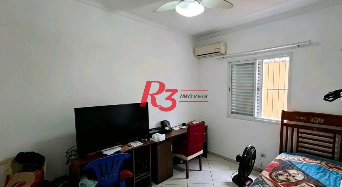 Sobreposta baixa com 3 suites.