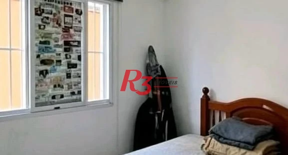 Sobreposta baixa com 3 suites.