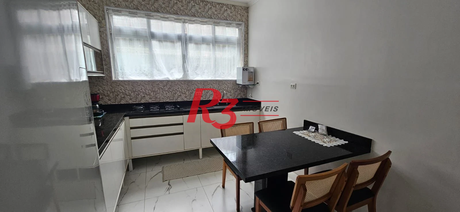 Sobrado com 3 dormitórios para alugar, 146 m² por R$ 10.500,00/mês - Encruzilhada - Santos/SP