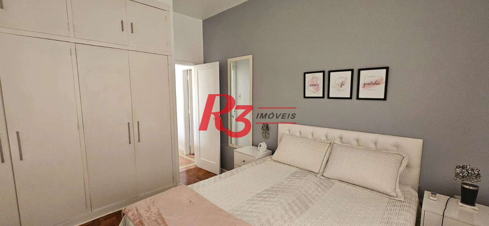 Sobrado com 3 dormitórios para alugar, 146 m² por R$ 10.500,00/mês - Encruzilhada - Santos/SP