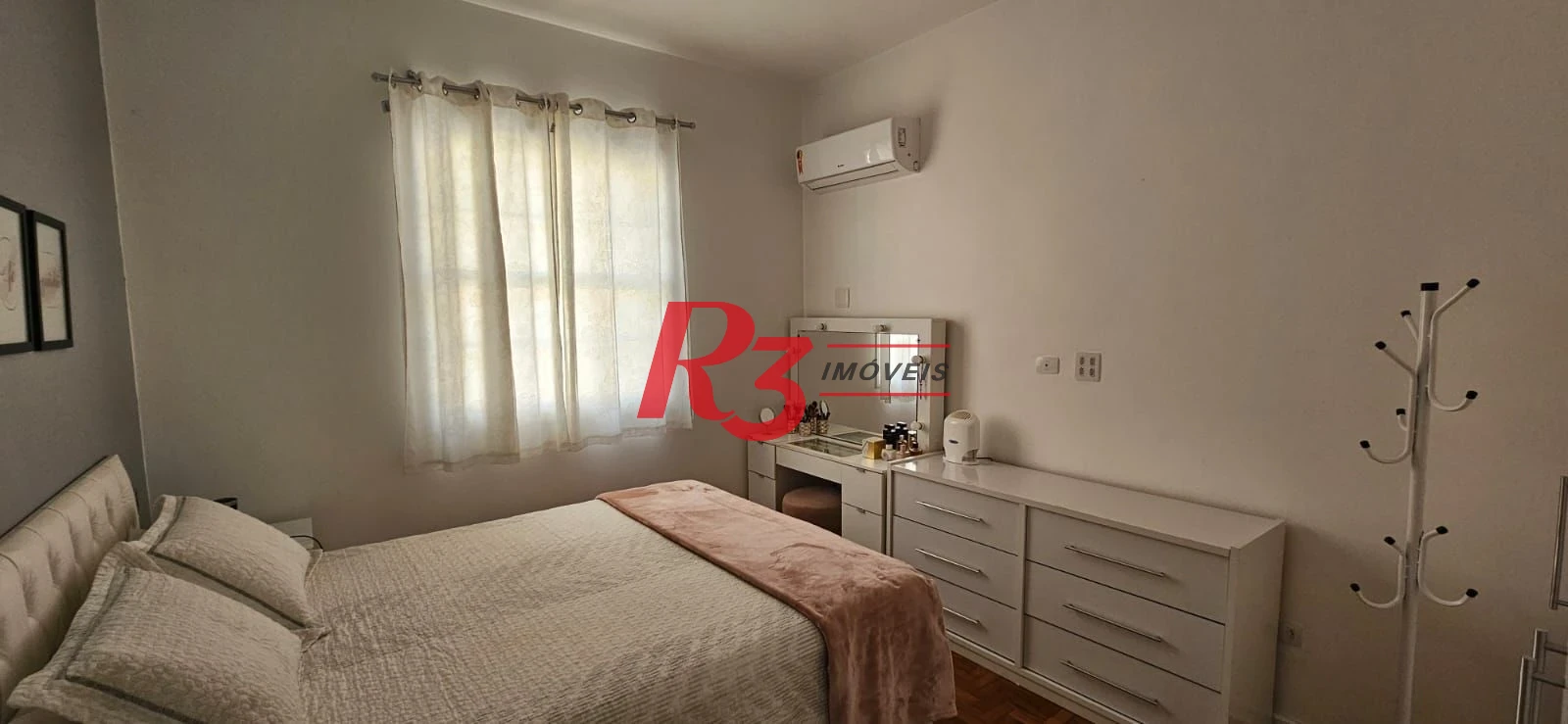 Sobrado com 3 dormitórios para alugar, 146 m² por R$ 10.500,00/mês - Encruzilhada - Santos/SP