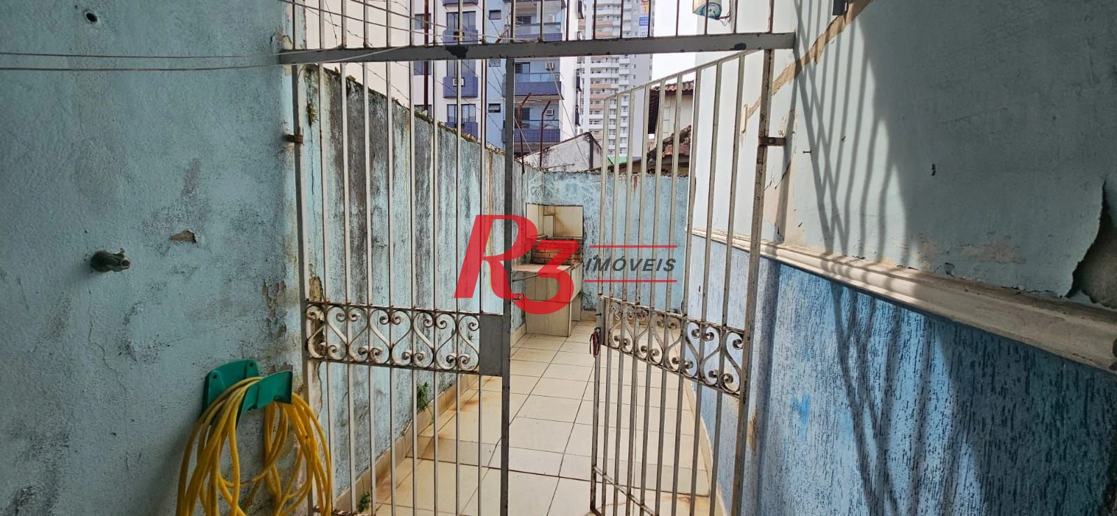 Sobrado com 3 dormitórios para alugar, 146 m² por R$ 10.500,00/mês - Encruzilhada - Santos/SP