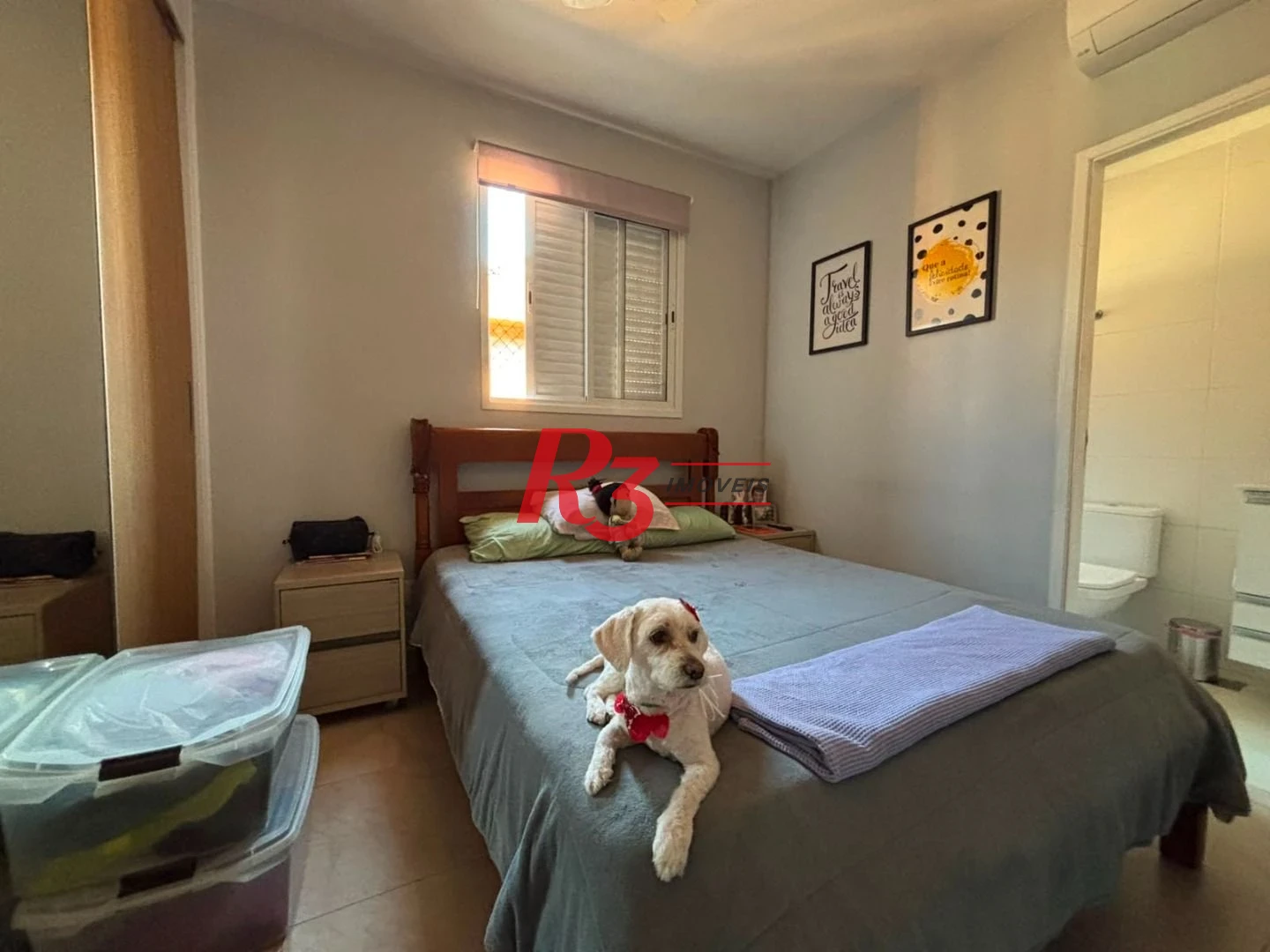 Casa em VILLAGIO 2 suites, 2 vagas condominio com piscina