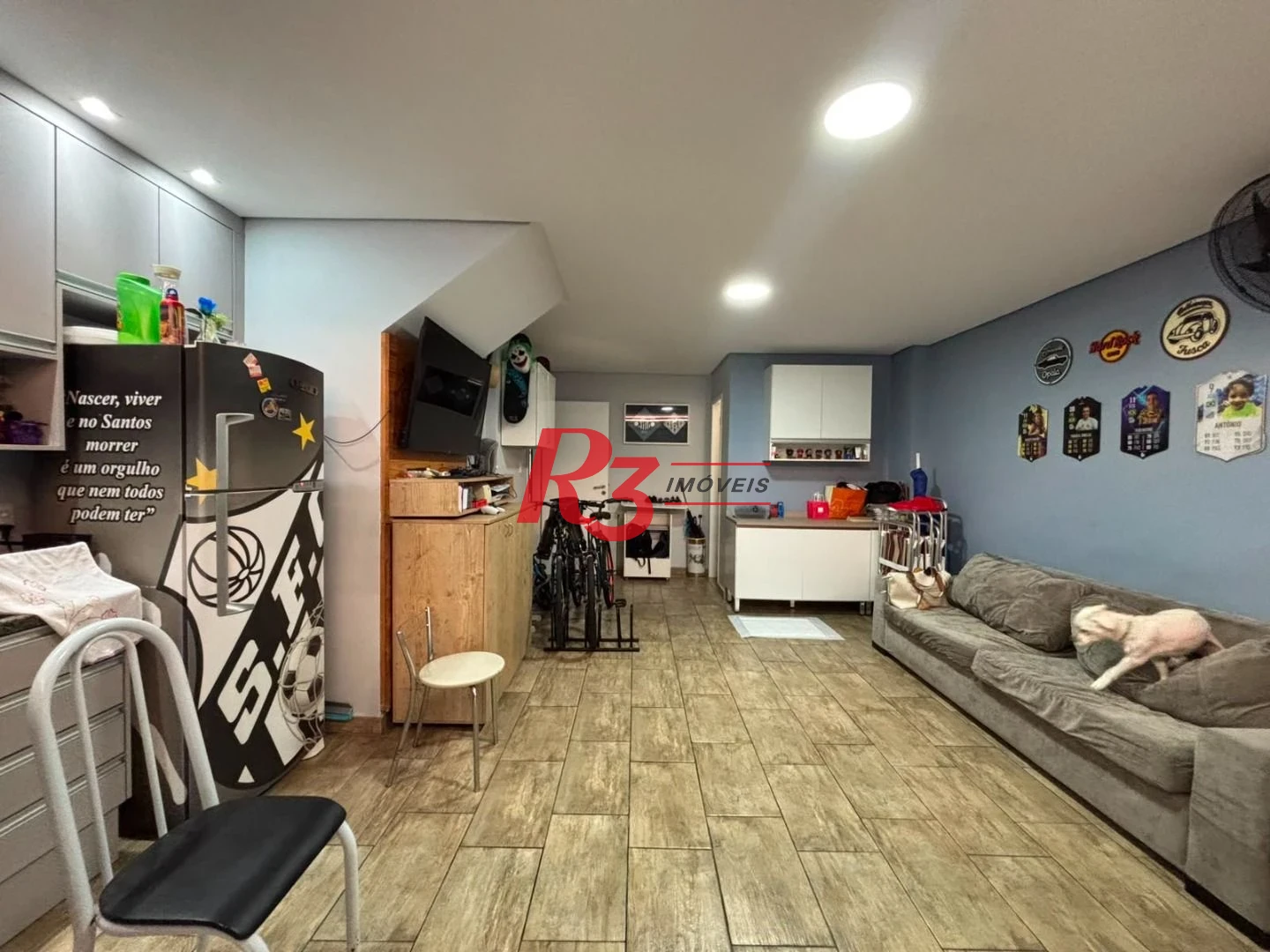 Casa em VILLAGIO 2 suites, 2 vagas condominio com piscina
