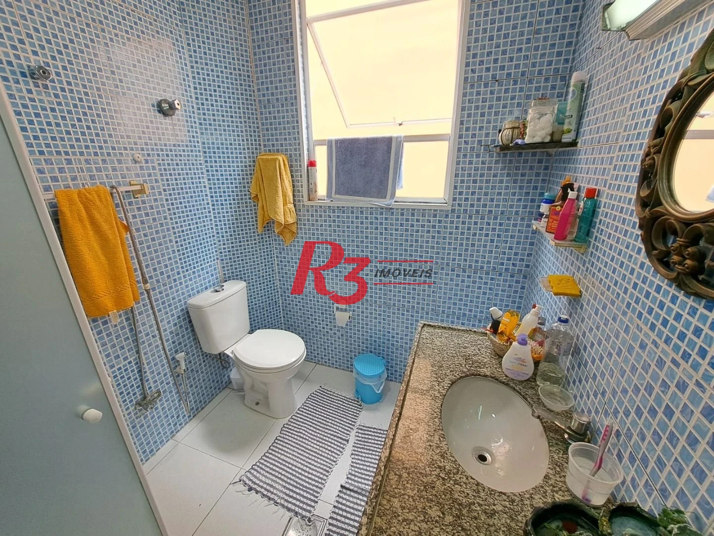 Apartamento com 2 dormitórios à venda, 70 m² por R$ 390.000,00 - Embaré - Santos/SP
