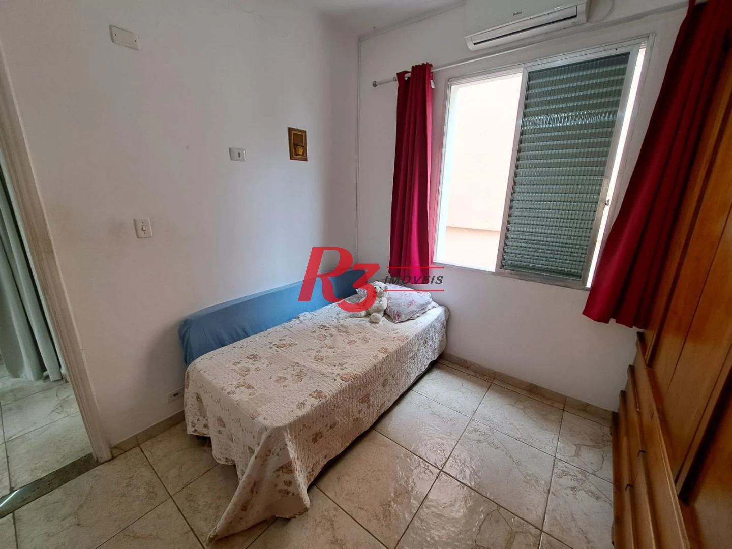 Apartamento com 2 dormitórios à venda, 70 m² por R$ 390.000,00 - Embaré - Santos/SP