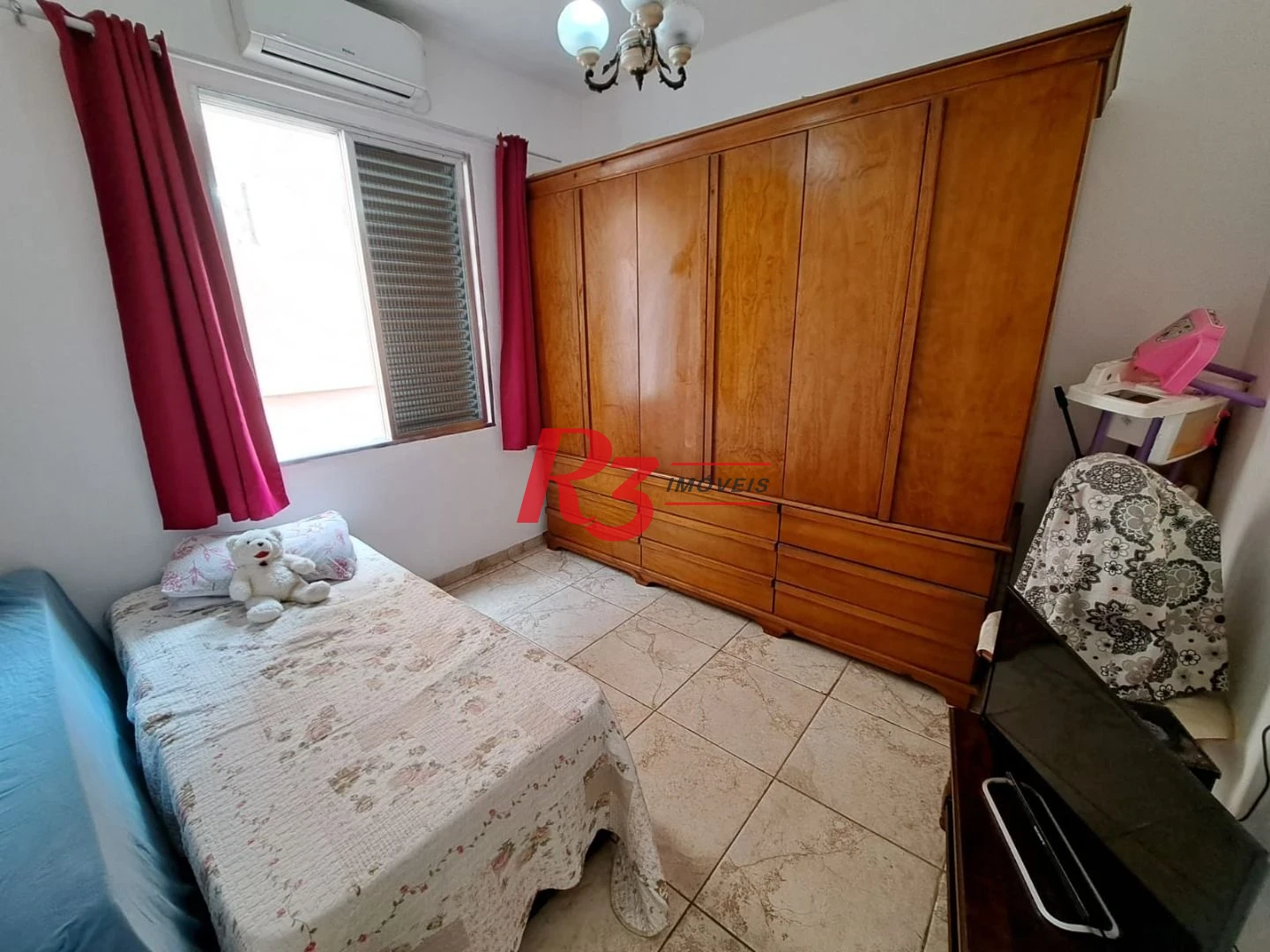 Apartamento com 2 dormitórios à venda, 70 m² por R$ 390.000,00 - Embaré - Santos/SP