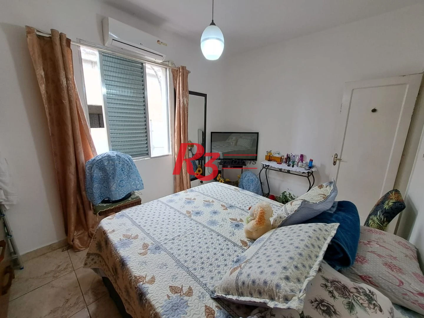 Apartamento com 2 dormitórios à venda, 70 m² por R$ 390.000,00 - Embaré - Santos/SP