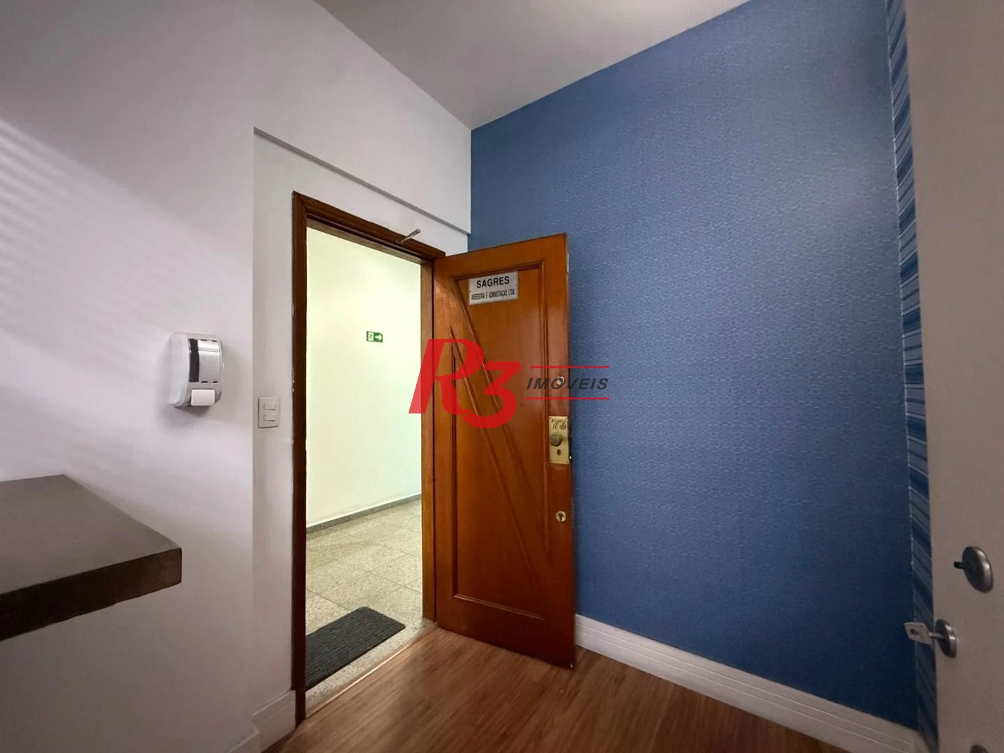 Sala, 108 m² - venda por R$ 400.000,00 ou aluguel por R$ 2.500,00/mês - Centro - Santos/SP