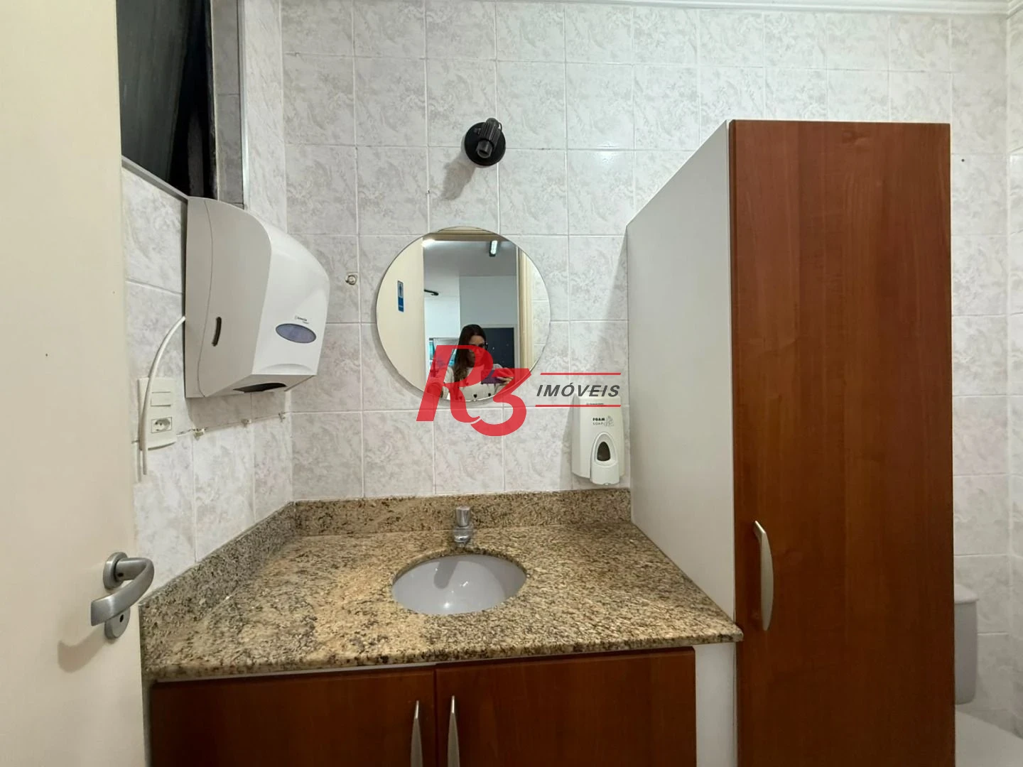 Sala, 108 m² - venda por R$ 400.000,00 ou aluguel por R$ 2.500,00/mês - Centro - Santos/SP