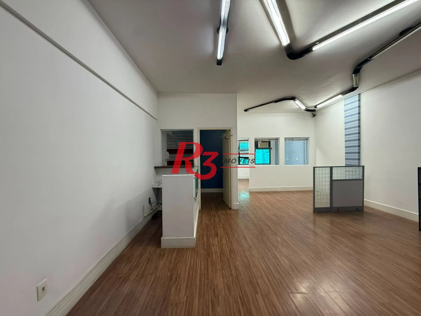 Sala, 108 m² - venda por R$ 400.000,00 ou aluguel por R$ 2.500,00/mês - Centro - Santos/SP