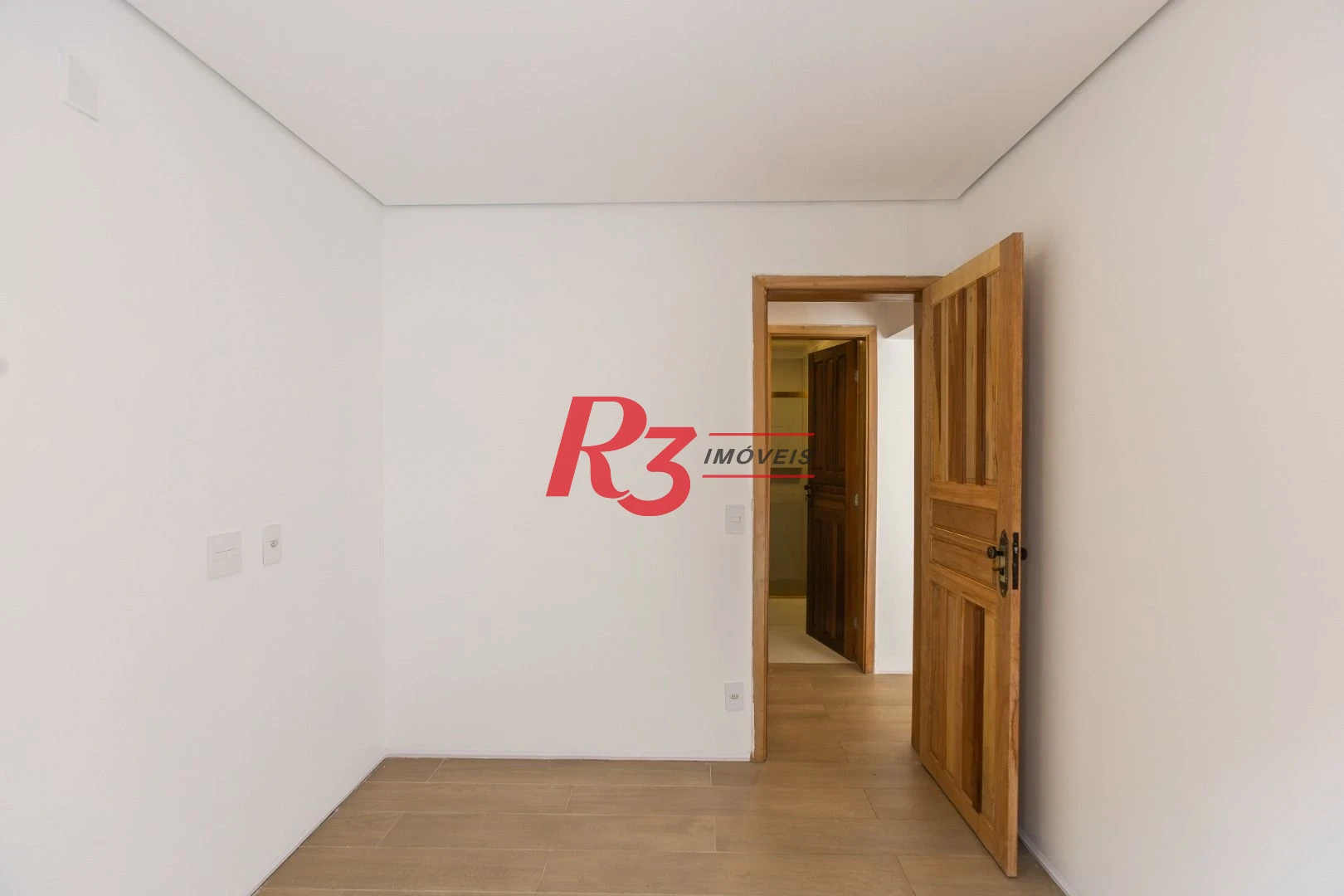 Apartamento com 2 dormitórios à venda, 62 m² por R$ 910.000,00 - Marapé - Santos/SP