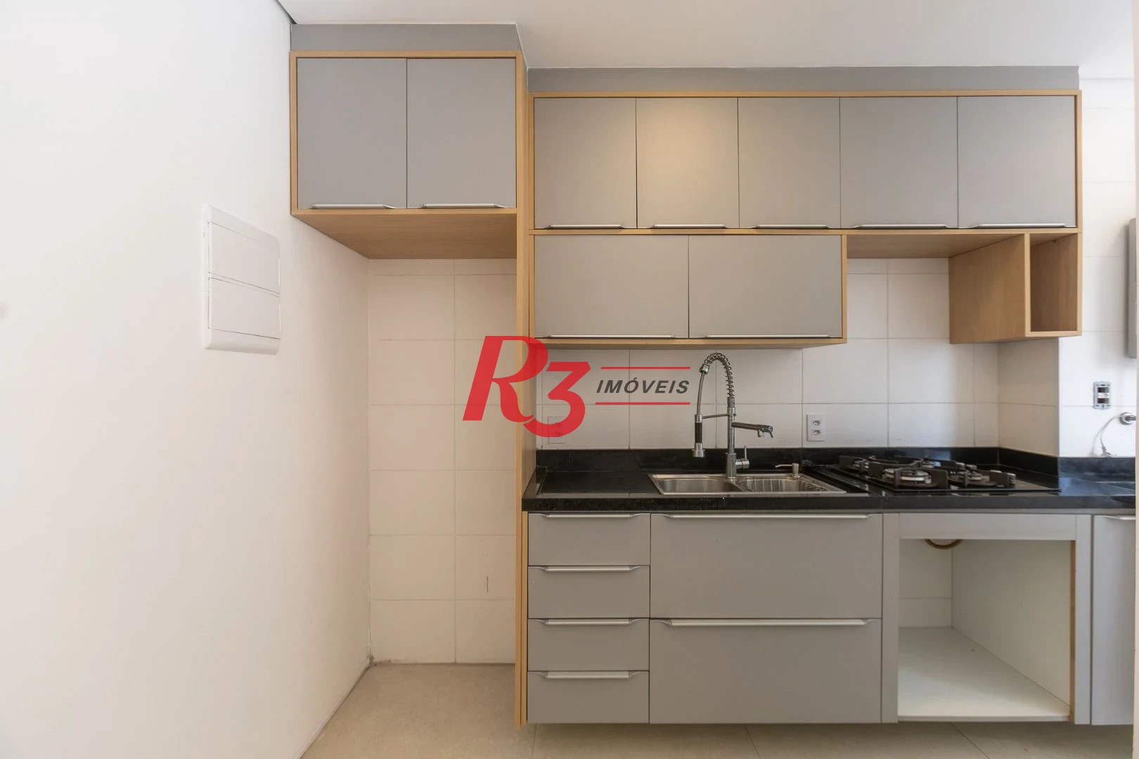 Apartamento com 2 dormitórios à venda, 62 m² por R$ 910.000,00 - Marapé - Santos/SP