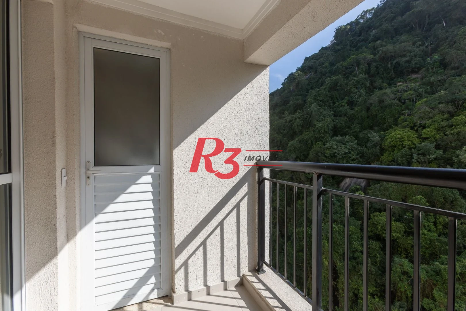 Apartamento com 2 dormitórios à venda, 62 m² por R$ 910.000,00 - Marapé - Santos/SP