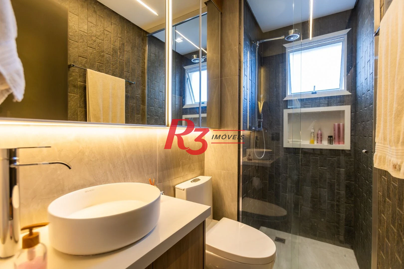 Apartamento com 2 dormitórios à venda, 84 m² por R$ 899.000,00 - Marapé - Santos/SP