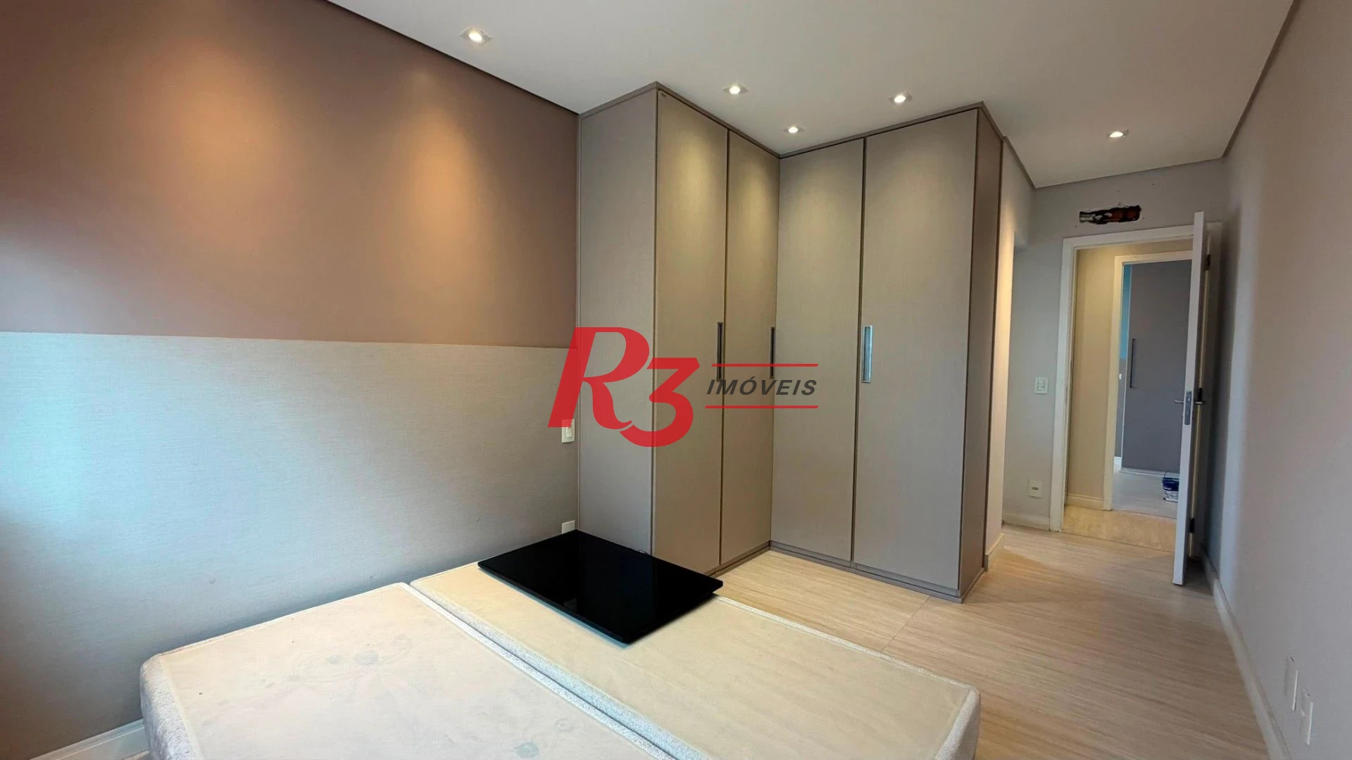 Apartamento com 2 dormitórios à venda, 87 m² por R$ 1.383.000,00 - Pompéia - Santos/SP