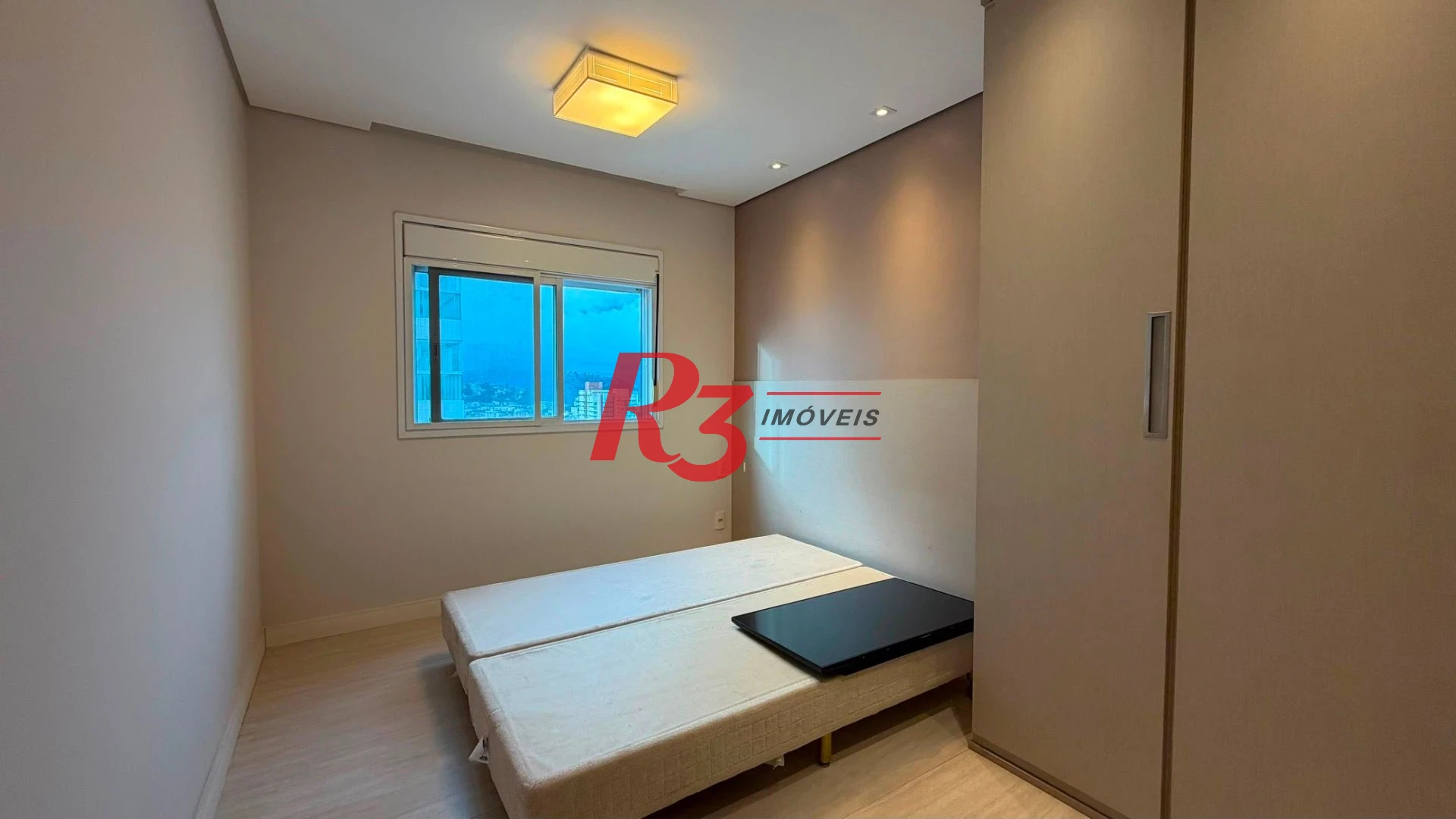 Apartamento com 2 dormitórios à venda, 87 m² por R$ 1.383.000,00 - Pompéia - Santos/SP