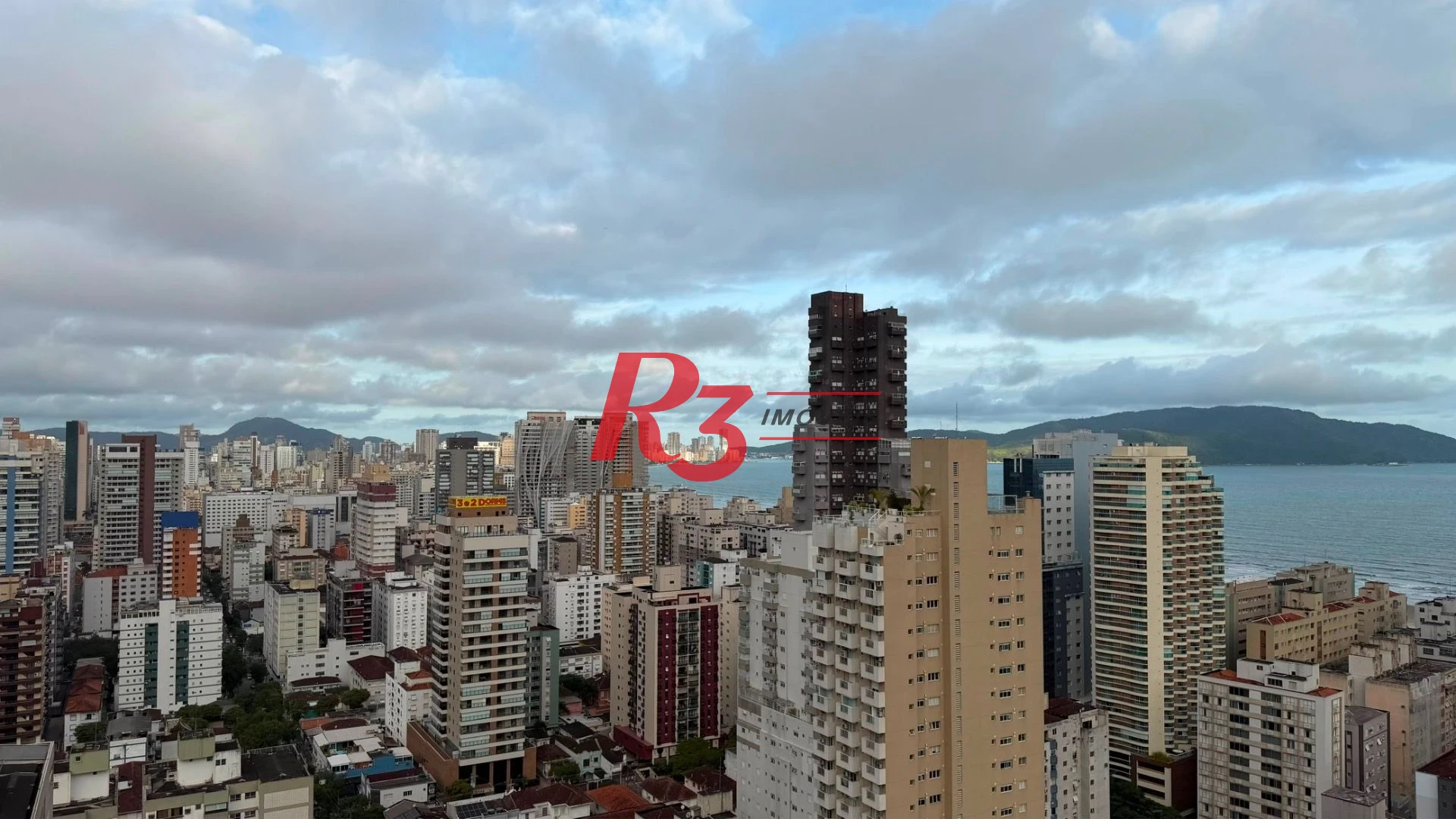 Apartamento com 2 dormitórios à venda, 87 m² por R$ 1.383.000,00 - Pompéia - Santos/SP