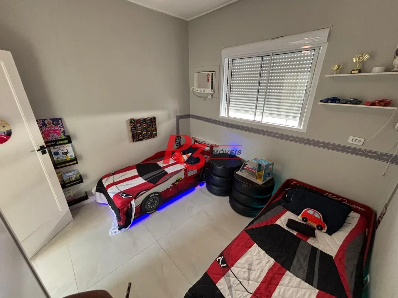 Casa com 3 dormitórios à venda, 106 m² por R$ 1.175.000,00 - Campo Grande - Santos/SP