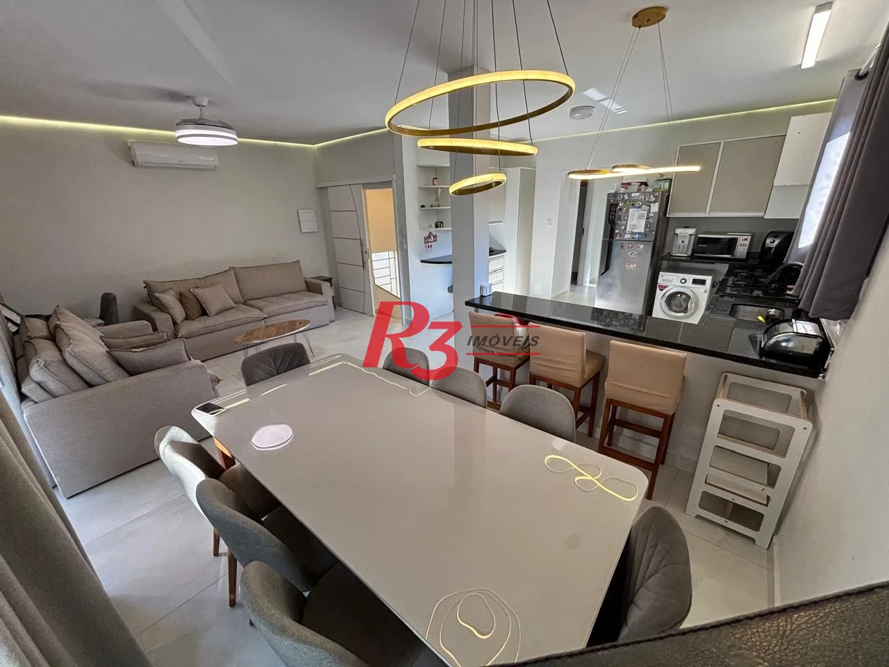 Casa com 3 dormitórios à venda, 106 m² por R$ 1.175.000,00 - Campo Grande - Santos/SP
