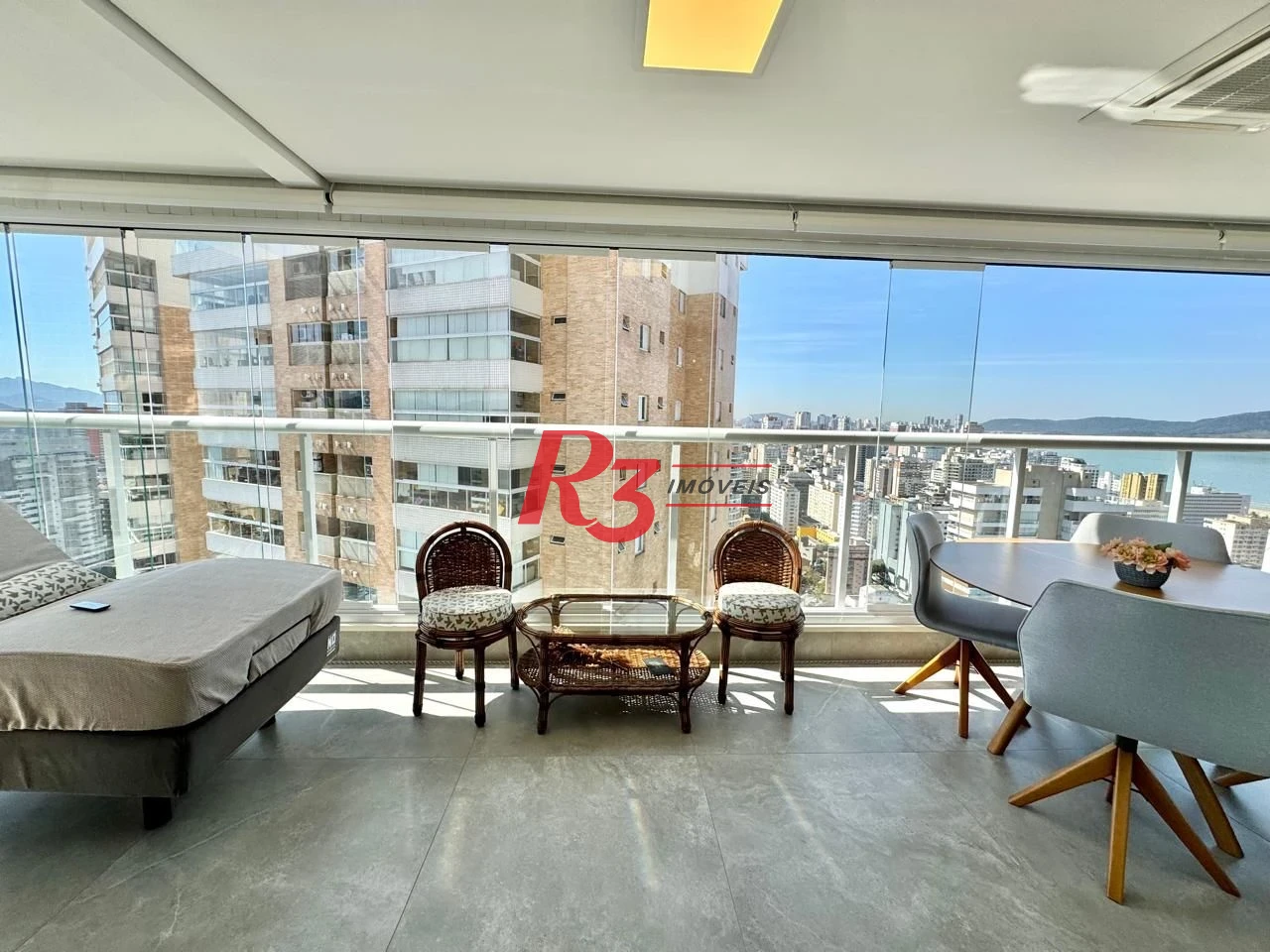 Apartamento à venda, 110 m² por R$ 2.200.000,00 - Gonzaga - Santos/SP