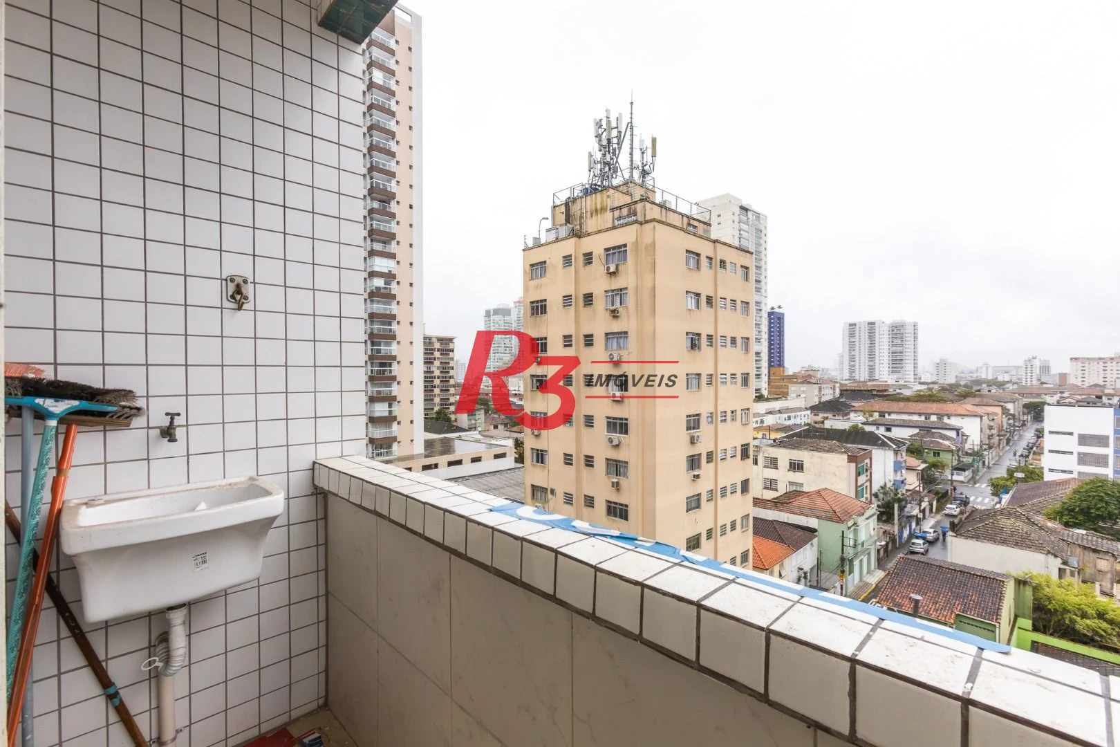 Apartamento com 1 dormitório à venda, 42 m² por R$ 300.000,00 - Boqueirão - Santos/SP