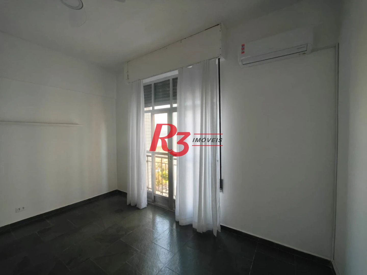 Apartamento para alugar, 58 m² por R$ 3.600,00/mês - Boqueirão - Santos/SP