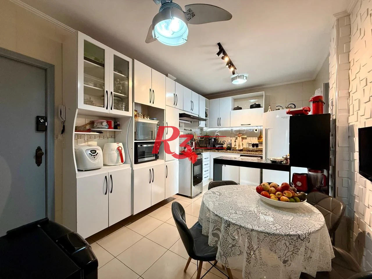 Apartamento com 2 dormitórios à venda, 103 m² por R$ 720.000,00 - Ponta da Praia - Santos/SP