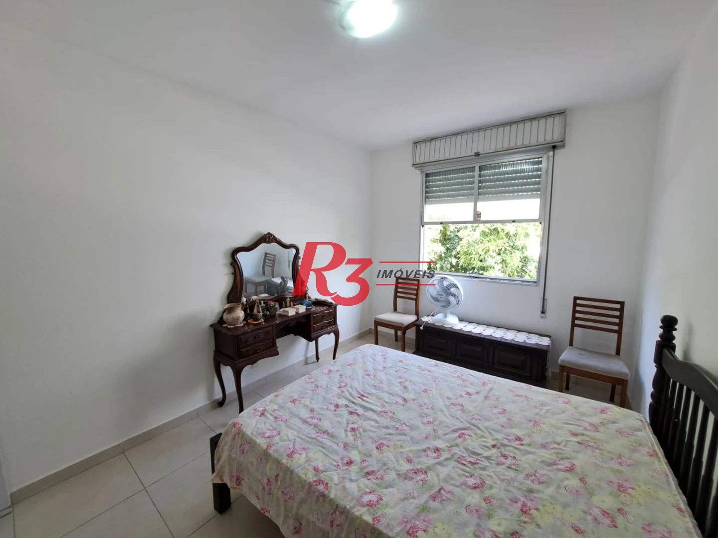 Apartamento com 2 dormitórios à venda, 60 m² por R$ 330.000,00 - Marapé - Santos/SP