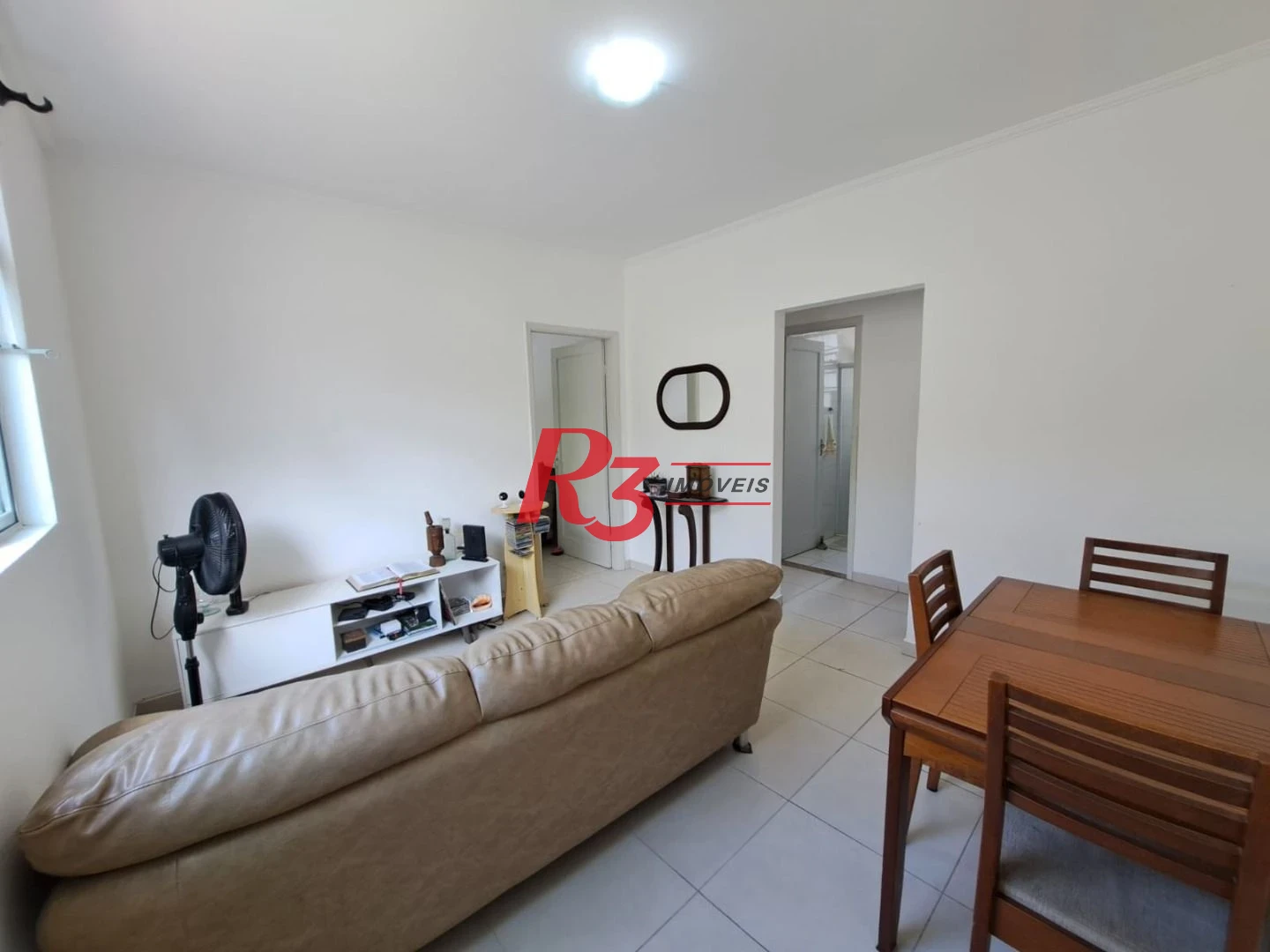 Apartamento com 2 dormitórios à venda, 60 m² por R$ 330.000,00 - Marapé - Santos/SP
