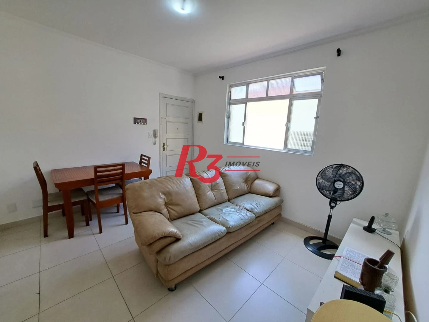 Apartamento com 2 dormitórios à venda, 60 m² por R$ 330.000,00 - Marapé - Santos/SP