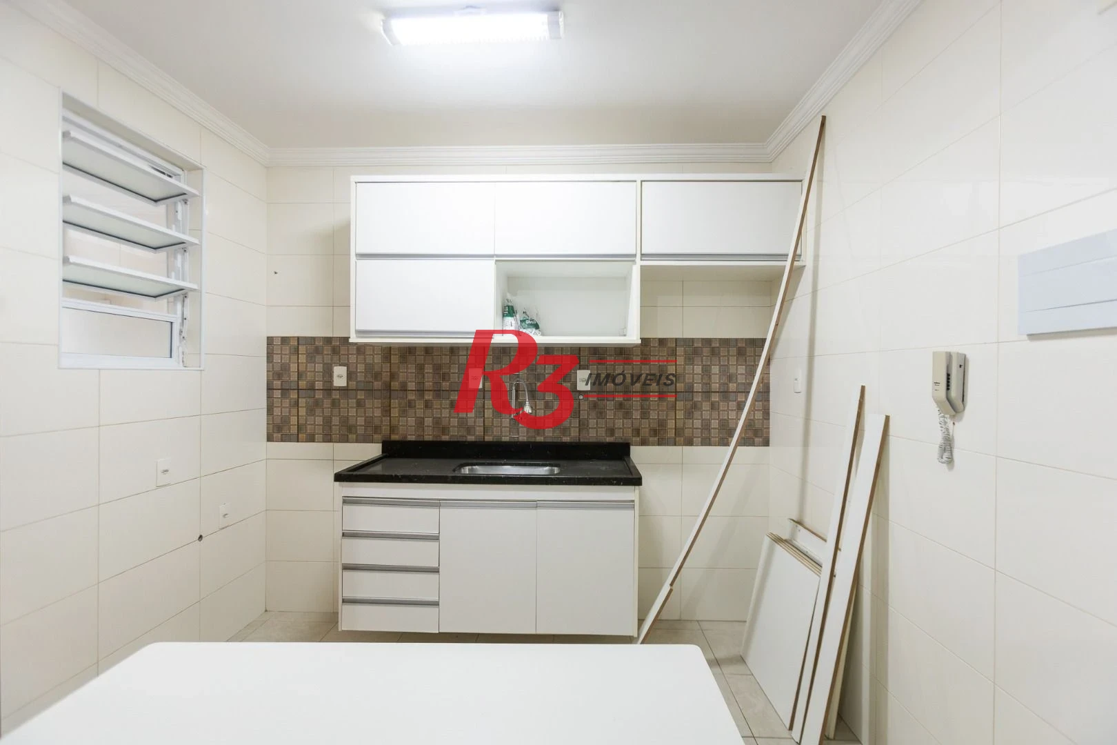 Apartamento com 2 dormitórios para alugar, 74 m² por R$ 3.000,02/mês - Campo Grande - Santos/SP