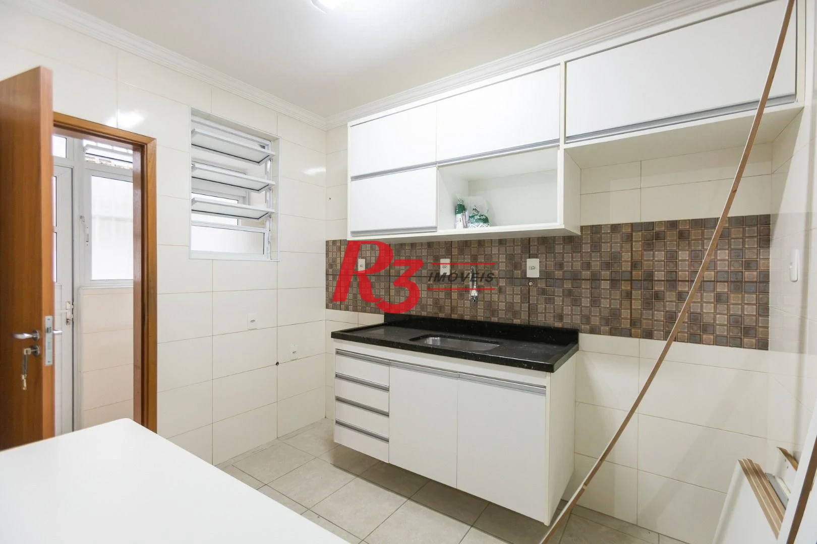Apartamento com 2 dormitórios para alugar, 74 m² por R$ 3.000,02/mês - Campo Grande - Santos/SP