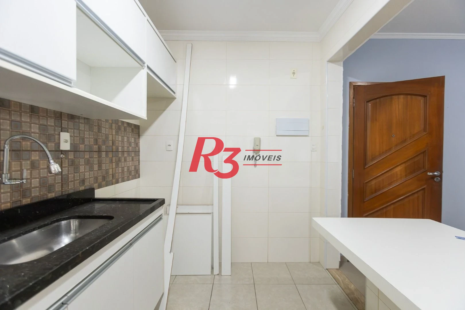 Apartamento com 2 dormitórios para alugar, 74 m² por R$ 3.000,02/mês - Campo Grande - Santos/SP