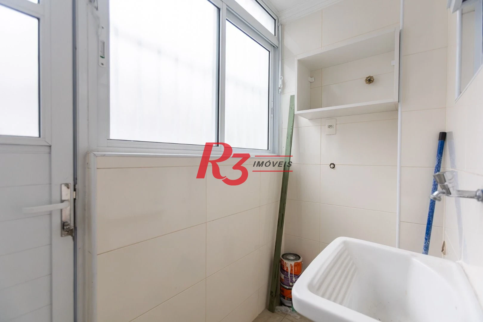 Apartamento com 2 dormitórios para alugar, 74 m² por R$ 3.000,02/mês - Campo Grande - Santos/SP