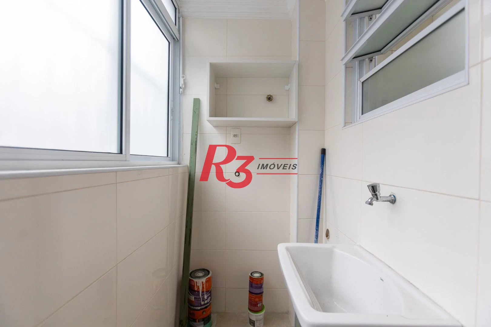 Apartamento com 2 dormitórios para alugar, 74 m² por R$ 3.000,02/mês - Campo Grande - Santos/SP