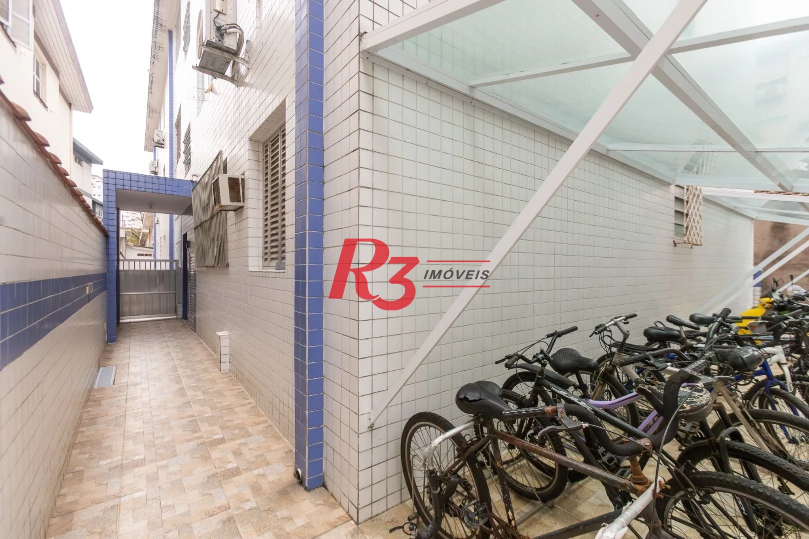Apartamento com 2 dormitórios para alugar, 74 m² por R$ 3.000,02/mês - Campo Grande - Santos/SP
