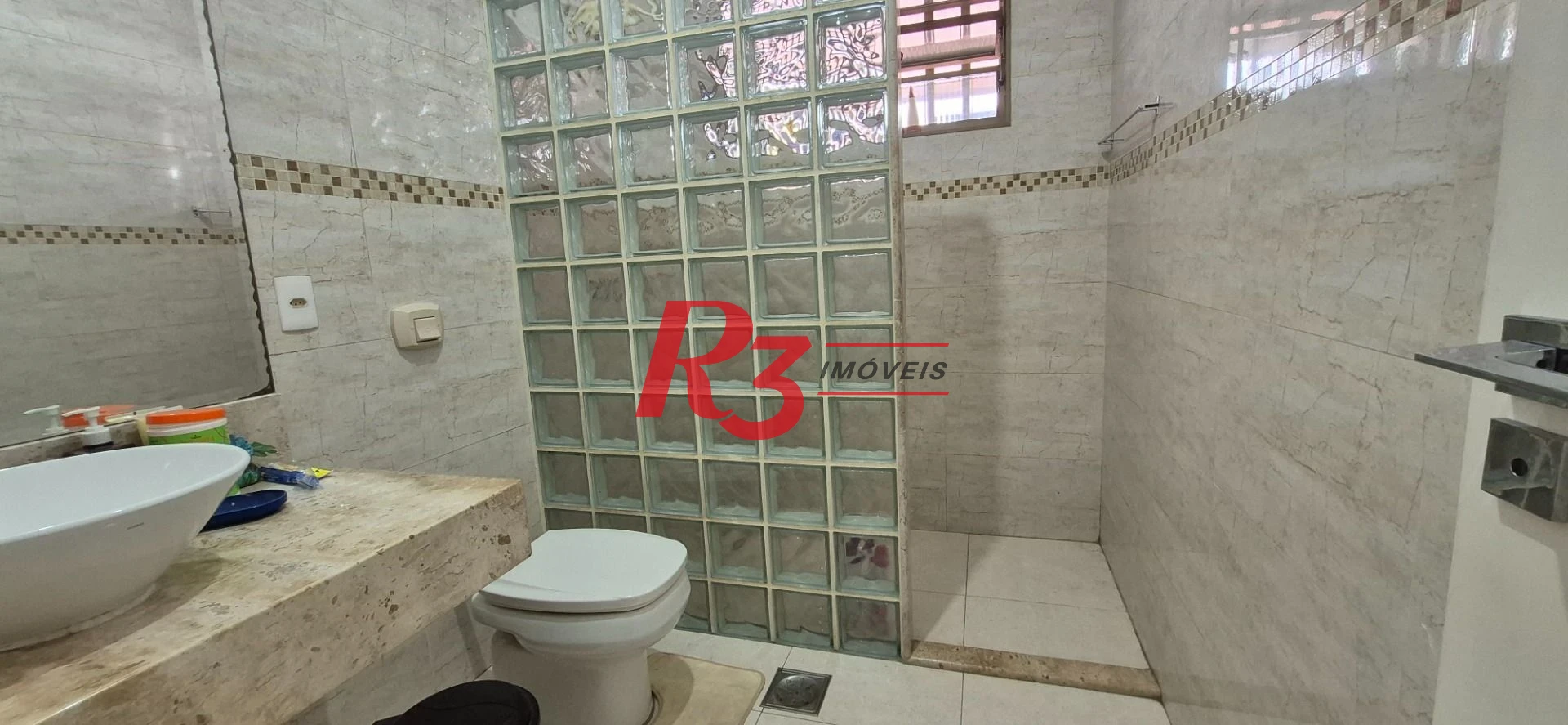 Casa com 2 dormitórios à venda, 68 m² por R$ 500.000,00 - Macuco - Santos/SP