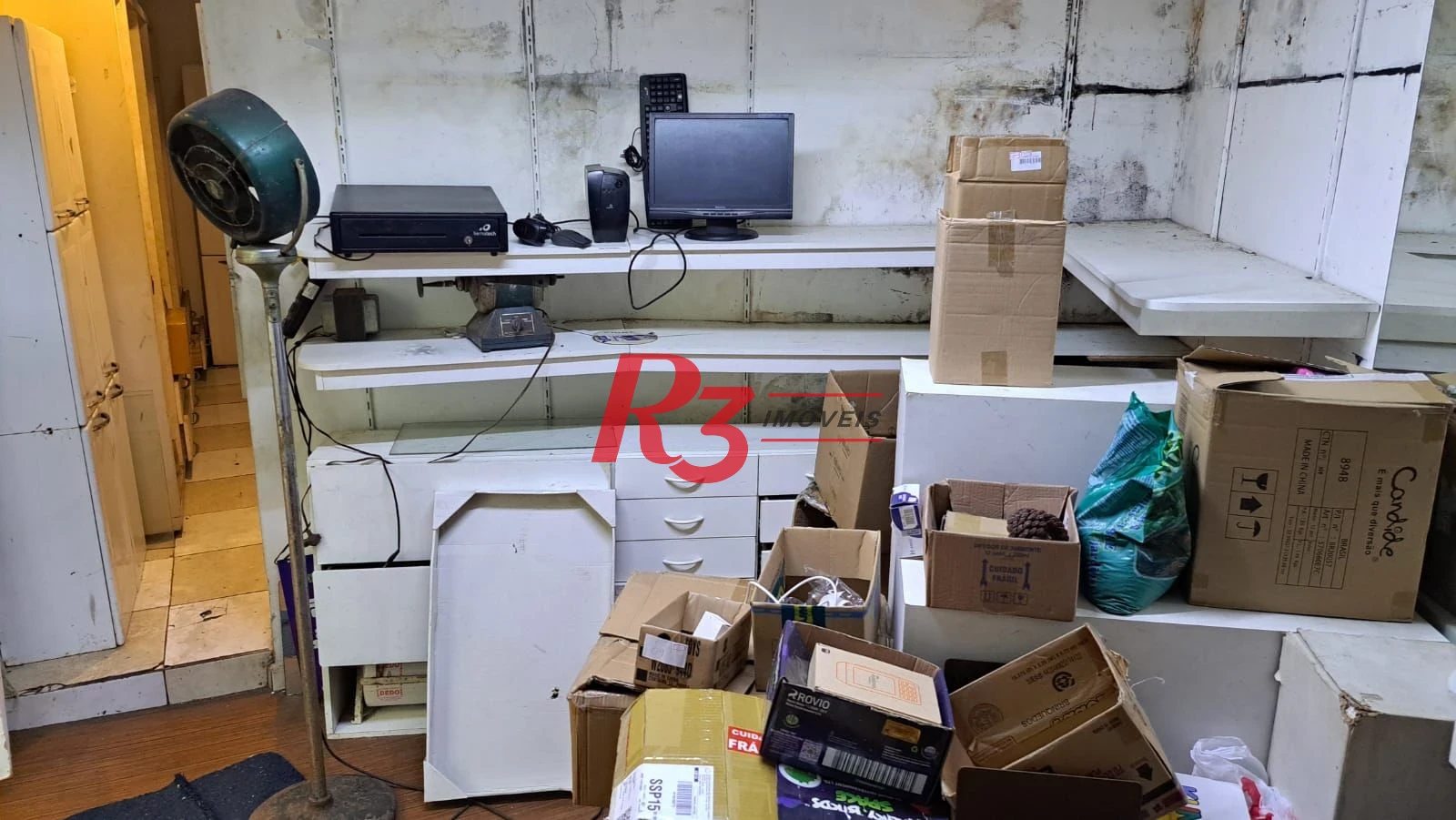 Loja para alugar, 90 m² por R$ 6.100,01/mês - Marapé - Santos/SP