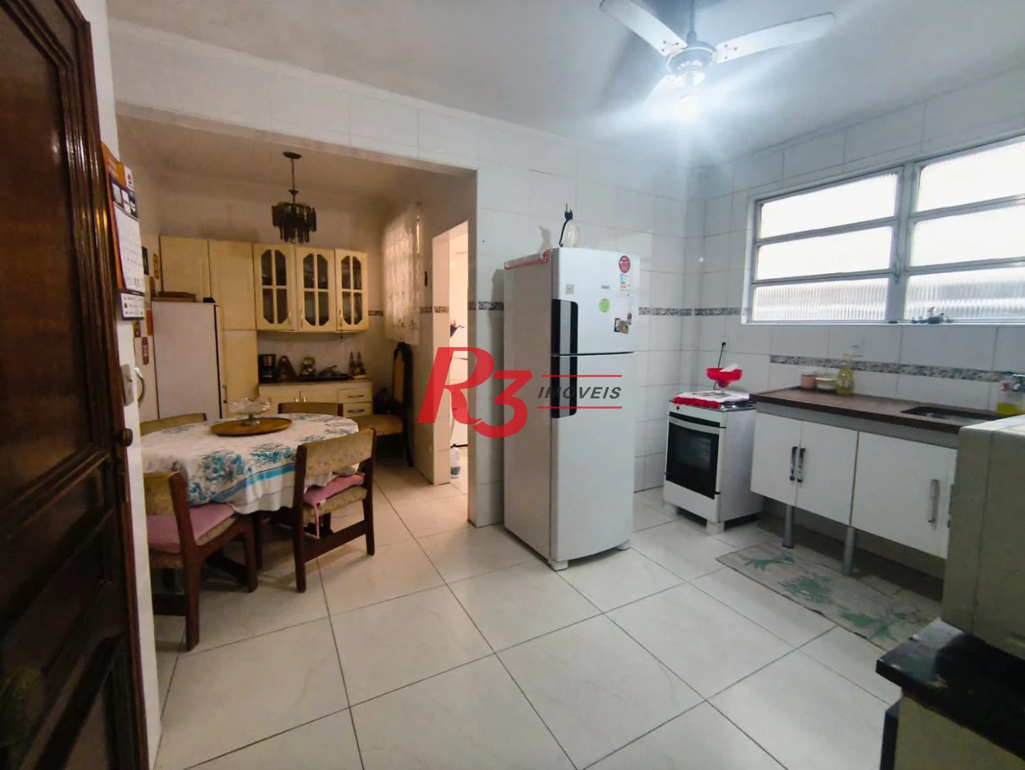 Apartamento com 2 dormitórios à venda, 101 m² por R$ 700.000,00 - Gonzaga - Santos/SP