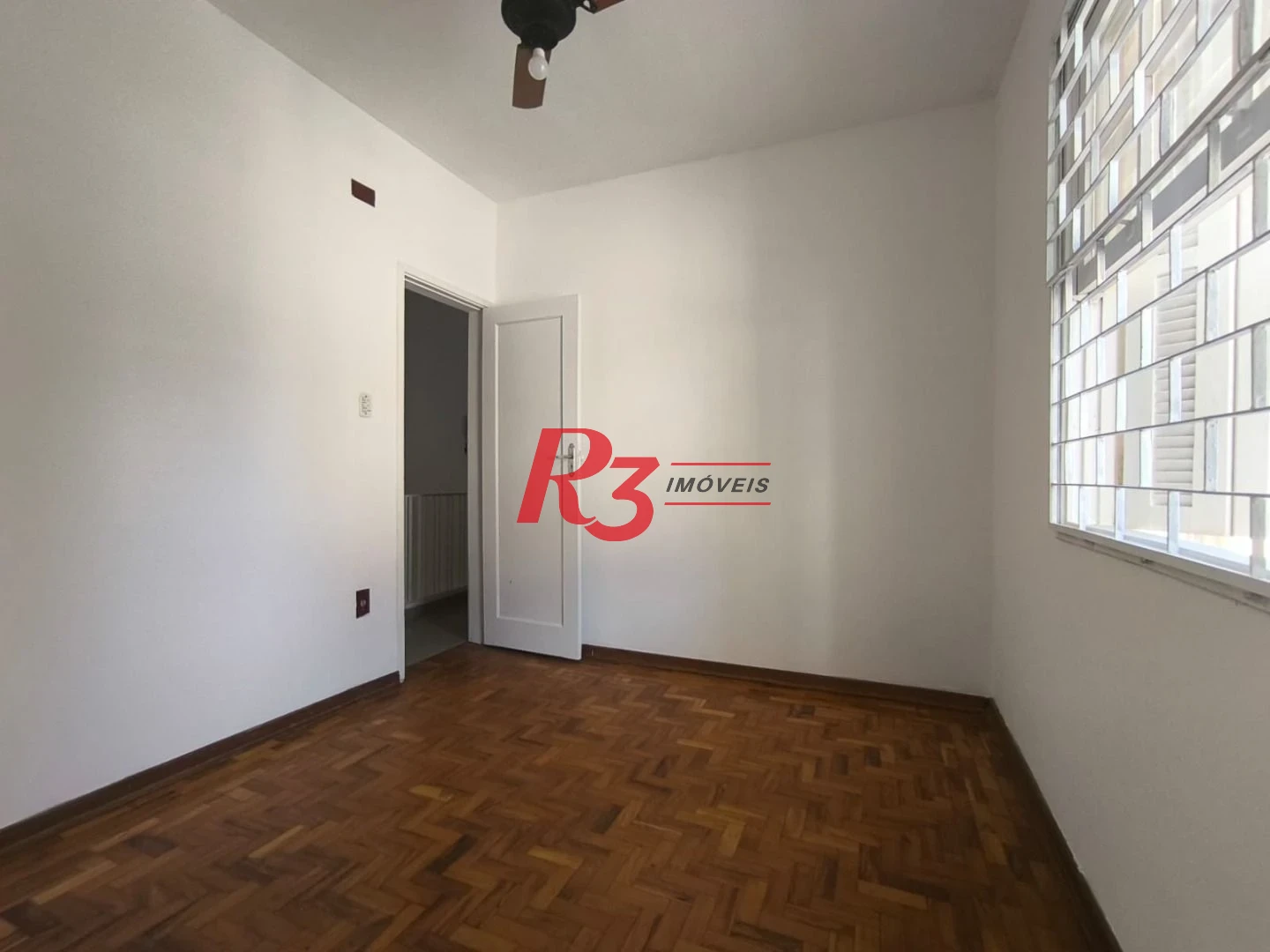 Sobrado com 3 dormitórios para alugar, 100 m² por R$ 5.000,00/mês - Embaré - Santos/SP