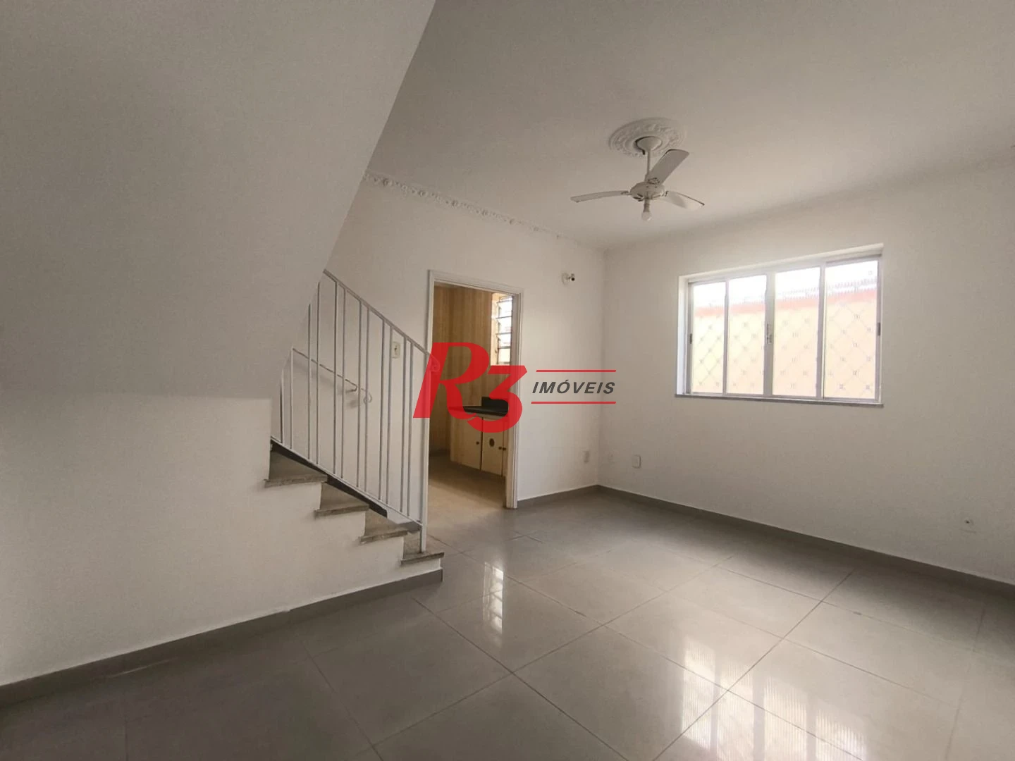 Sobrado com 3 dormitórios para alugar, 100 m² por R$ 5.000,00/mês - Embaré - Santos/SP