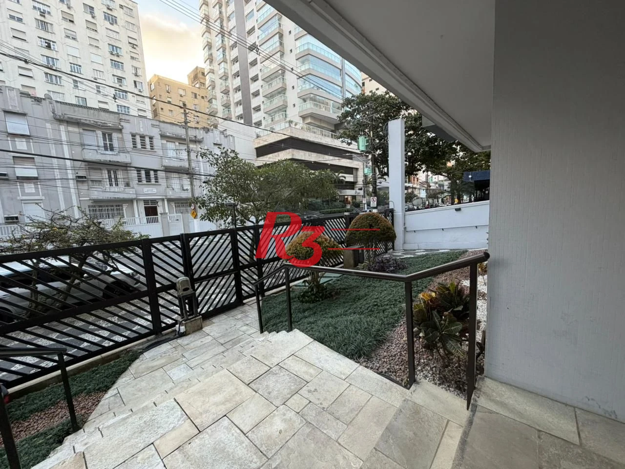 Apartamento com 2 dormitórios à venda, 91 m² por R$ 700.000,00 - Boqueirão - Santos/SP