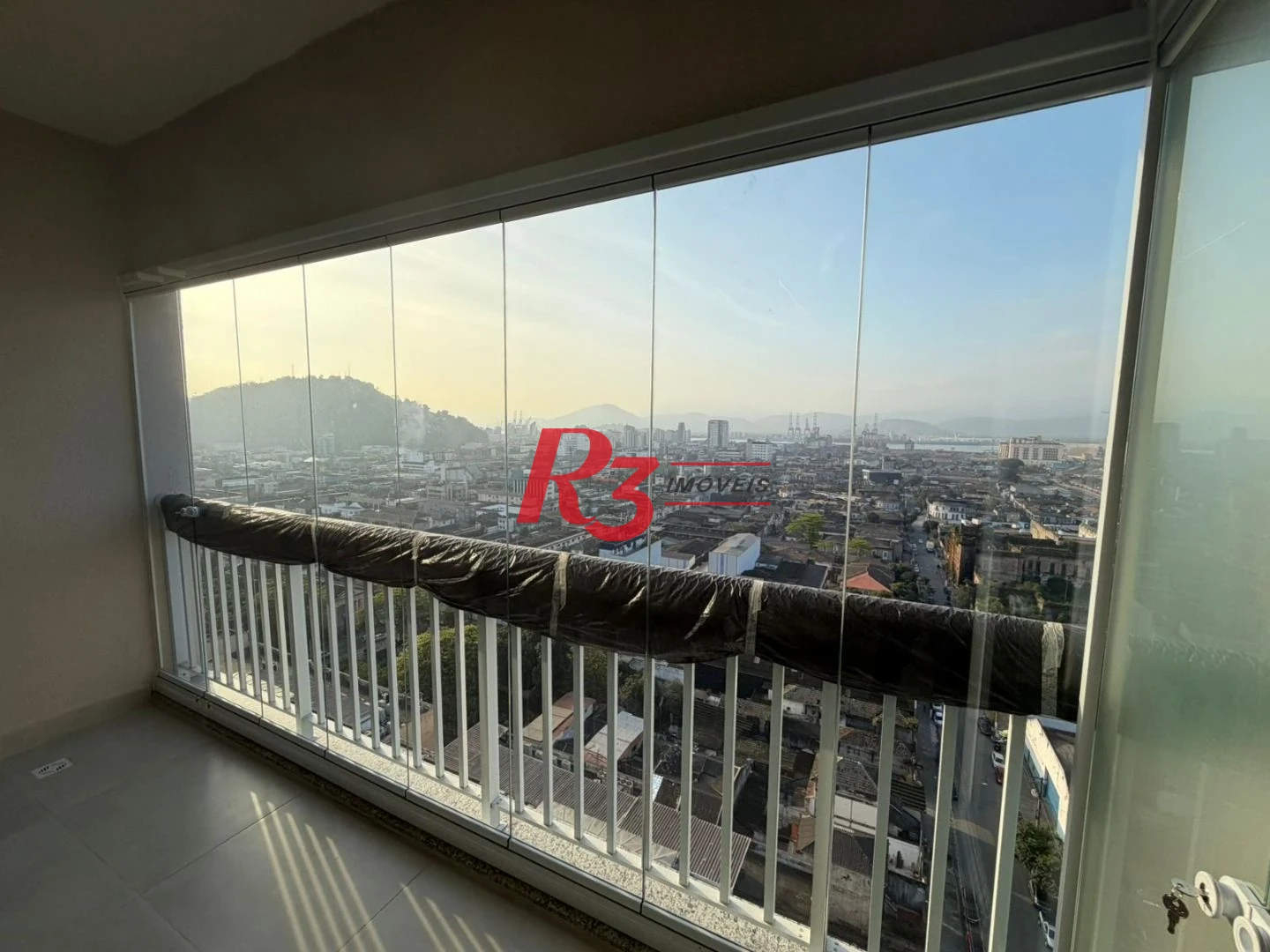 Sala à venda, 42 m² por R$ 300.000,00 - Vila Matias - Santos/SP
