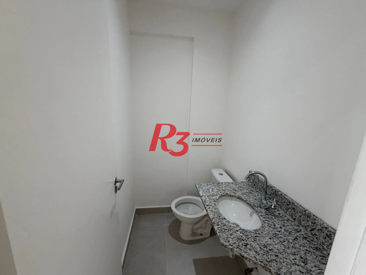 Sala à venda, 42 m² por R$ 300.000,00 - Vila Matias - Santos/SP