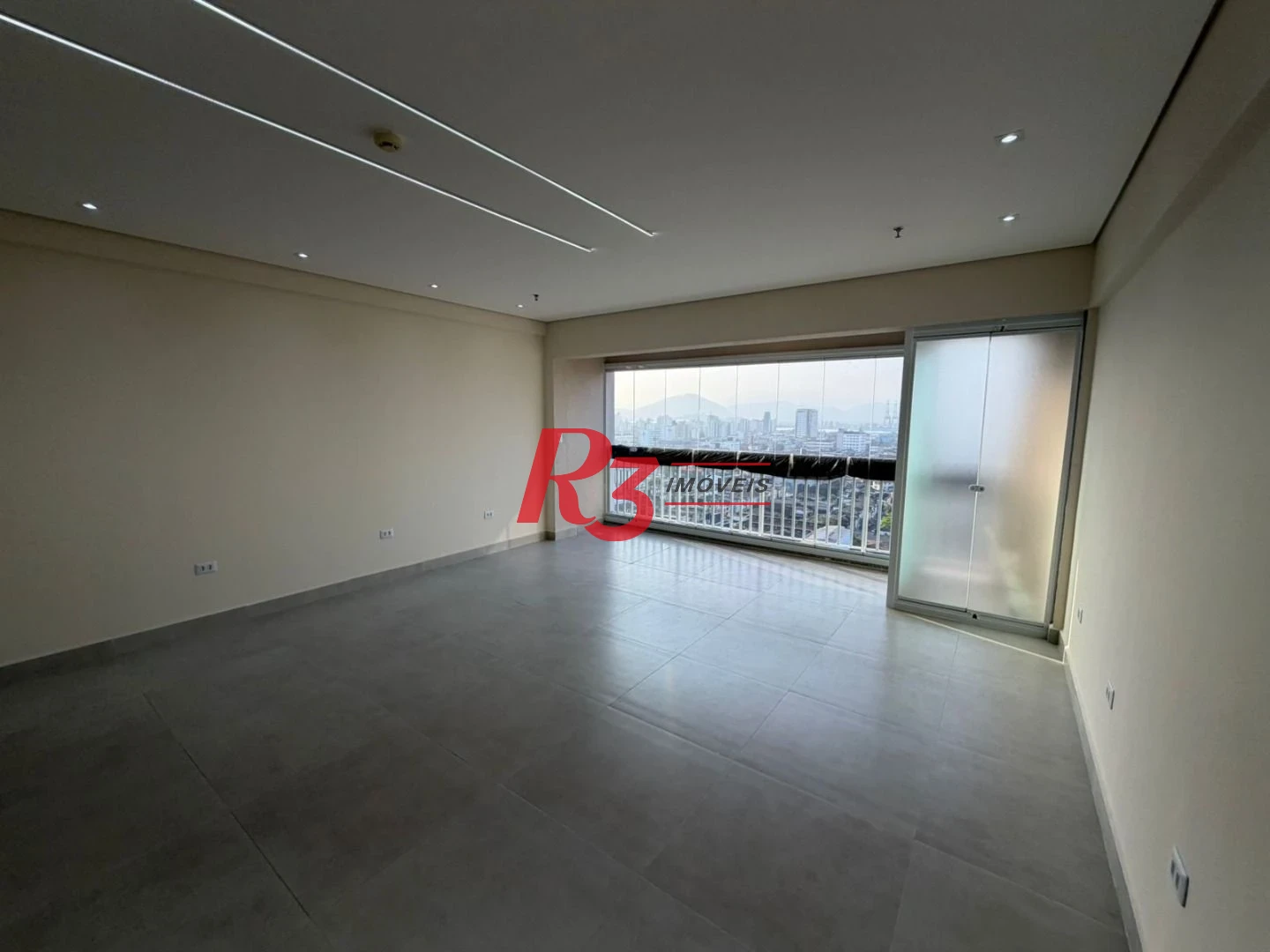 Sala à venda, 42 m² por R$ 300.000,00 - Vila Matias - Santos/SP