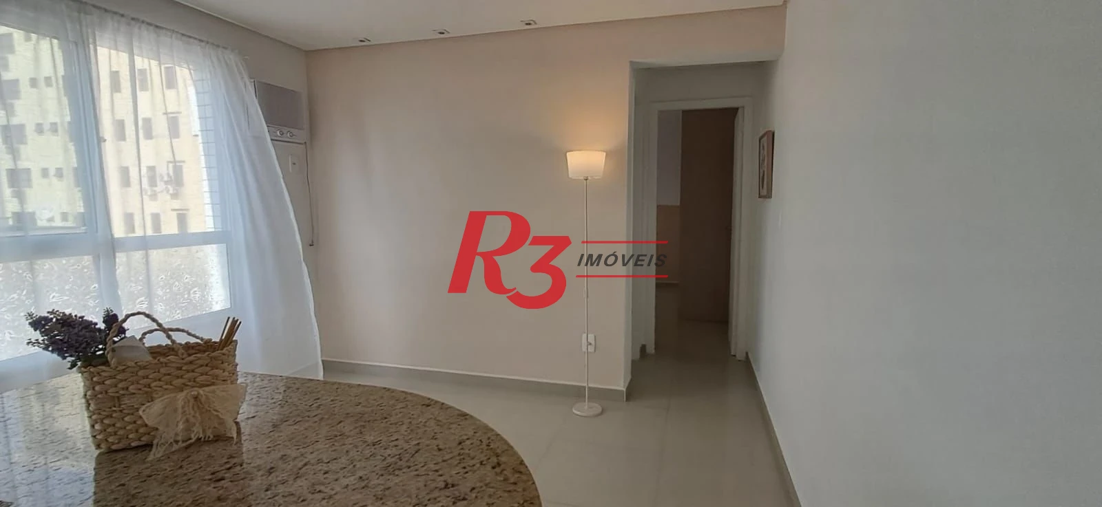 Apartamento com 1 dormitório para alugar, 36 m² por R$ 3.100,00/mês - Boqueirão - Santos/SP