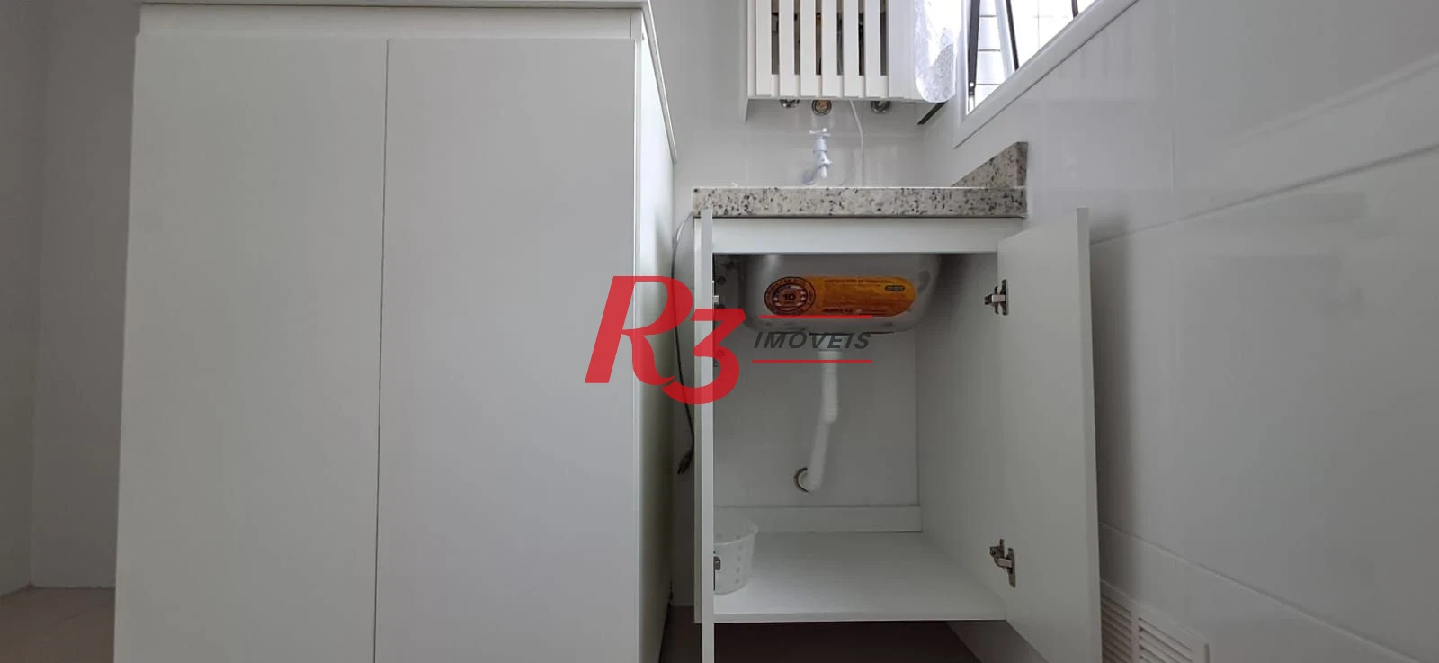 Apartamento com 1 dormitório para alugar, 36 m² por R$ 3.100,00/mês - Boqueirão - Santos/SP