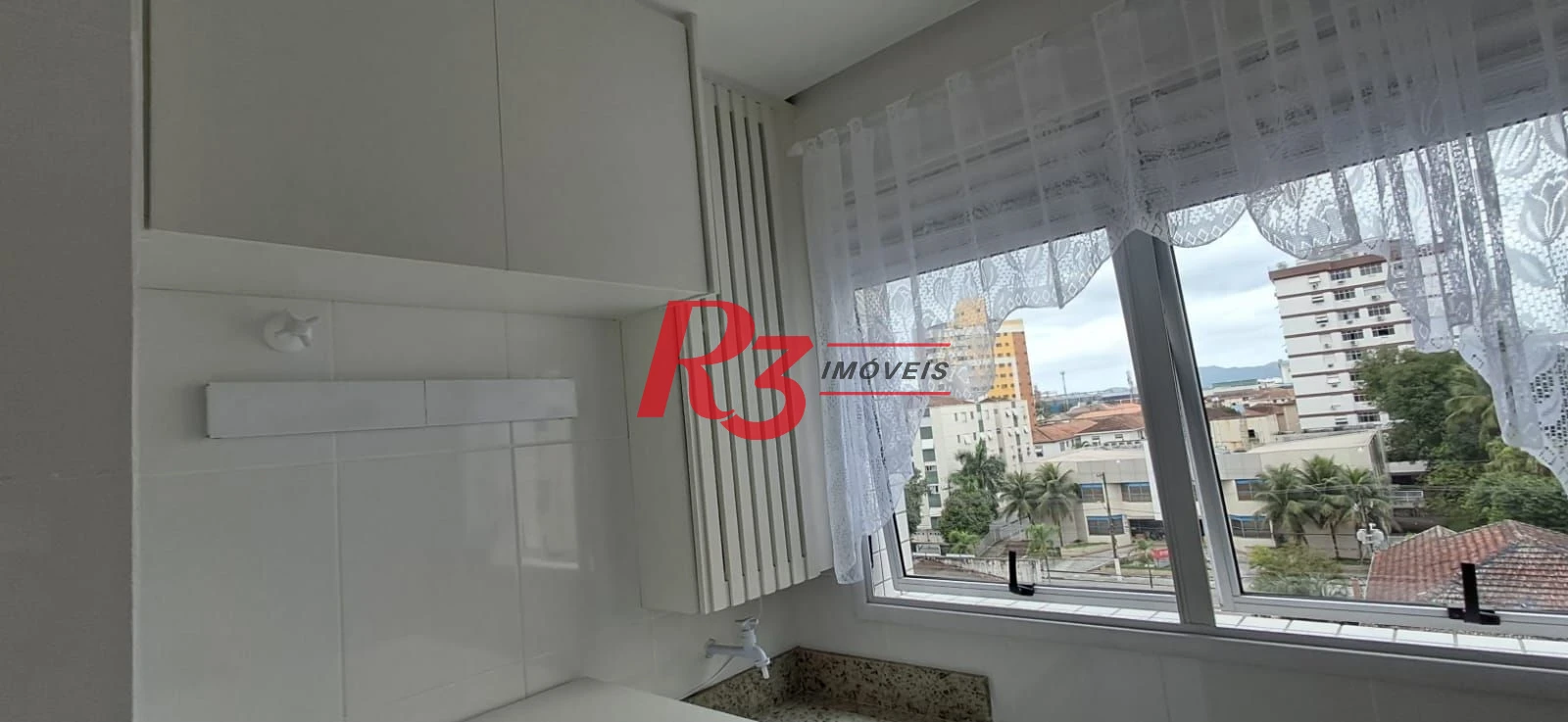 Apartamento com 1 dormitório para alugar, 36 m² por R$ 3.100,00/mês - Boqueirão - Santos/SP