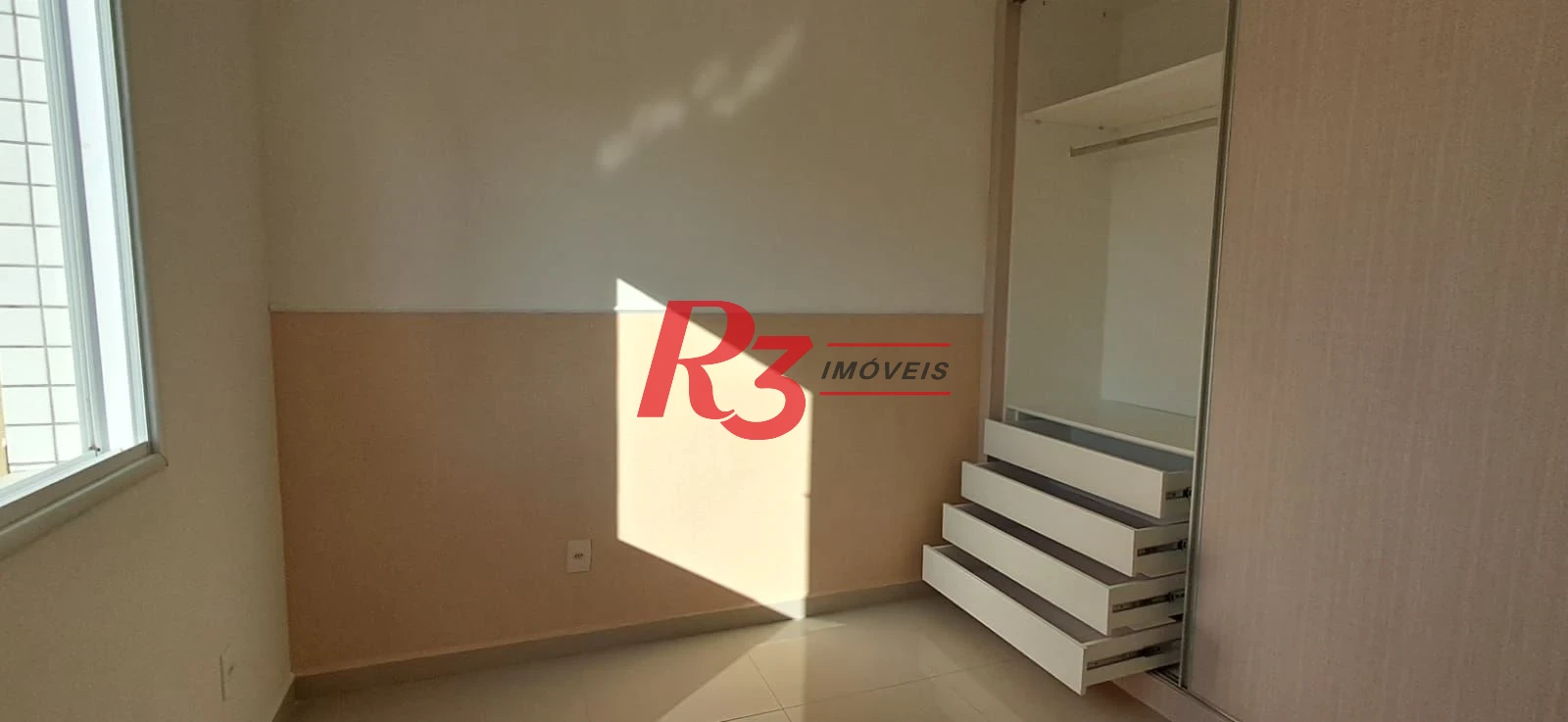 Apartamento com 1 dormitório para alugar, 36 m² por R$ 3.100,00/mês - Boqueirão - Santos/SP